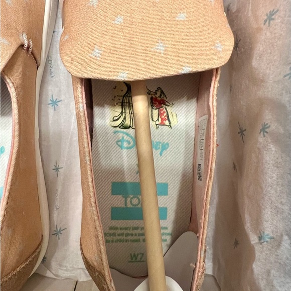 NIB SLEEPING BEAUTY - SIZE 7 - Picture 6 of 8